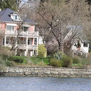 lipton-place-by-elegant-waterfront.richmond-hotels.com/